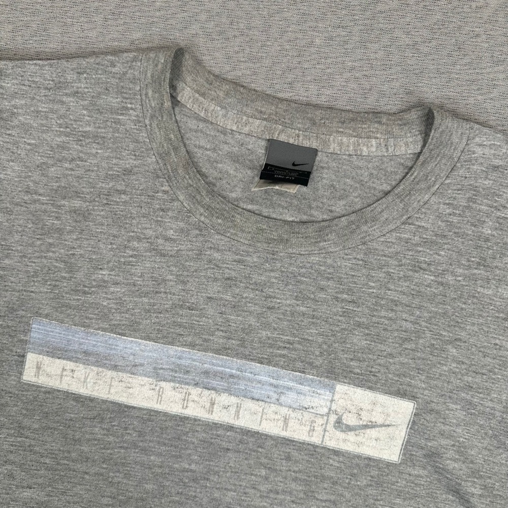 Nike Running Dri-FIT T-Shirt Mens Large Gray Graphic Short Sleeve Made in USA